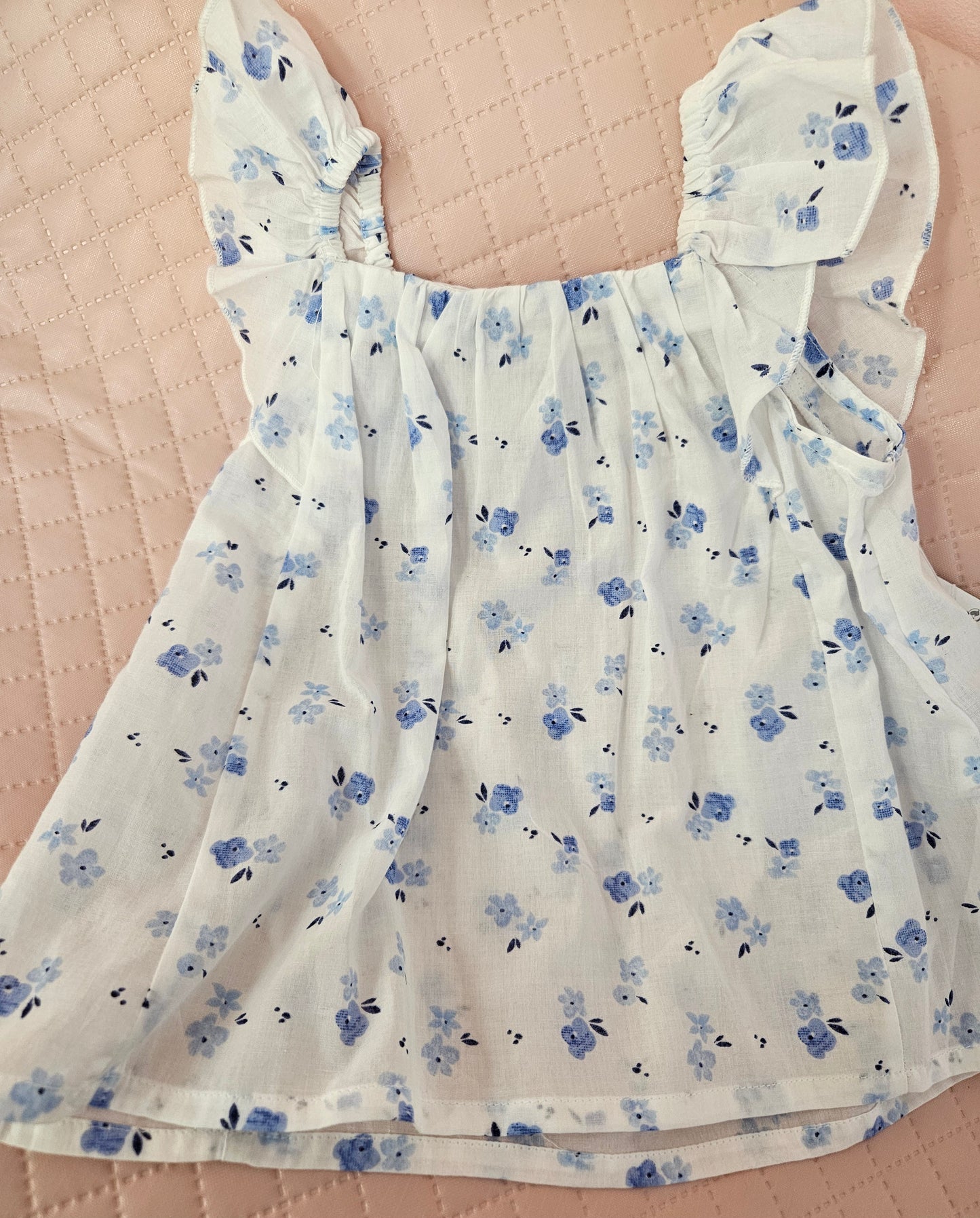 Girls 9-12 Months White with Blue Flowers Summer top