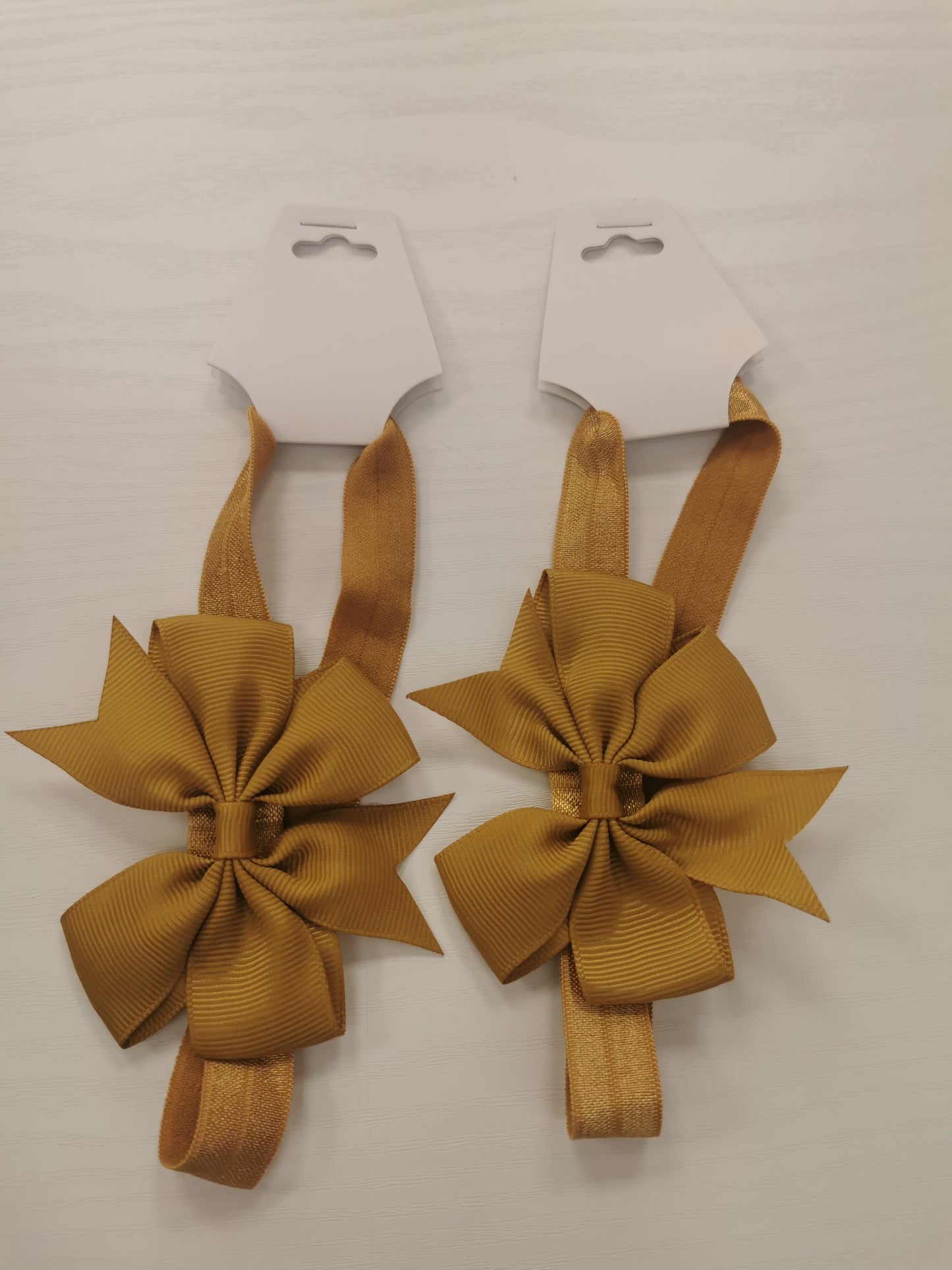 Girls single Hairband with Bow Golden Queen