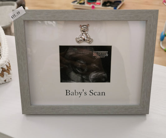 Baby scan frame