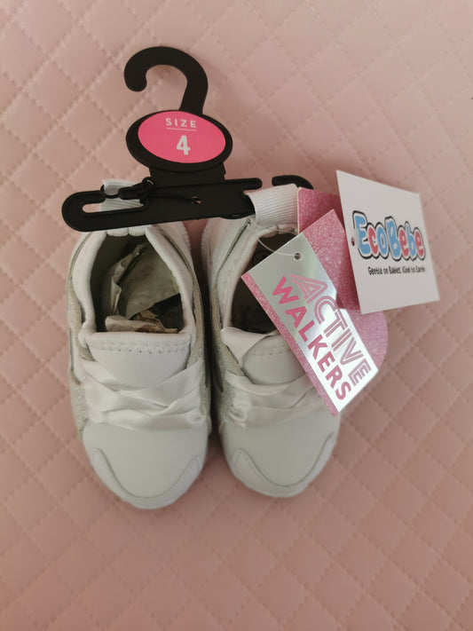 Girls size 4 runners